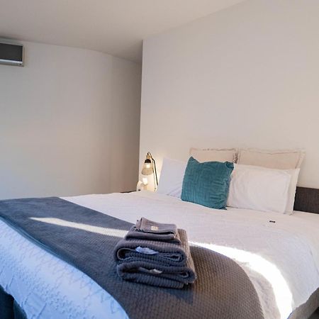 Large Executive 3 Bedroom Yarralumla Exterior foto