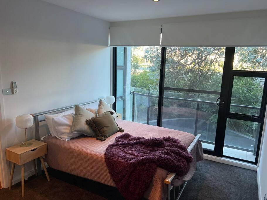 Large Executive 3 Bedroom Yarralumla Exterior foto
