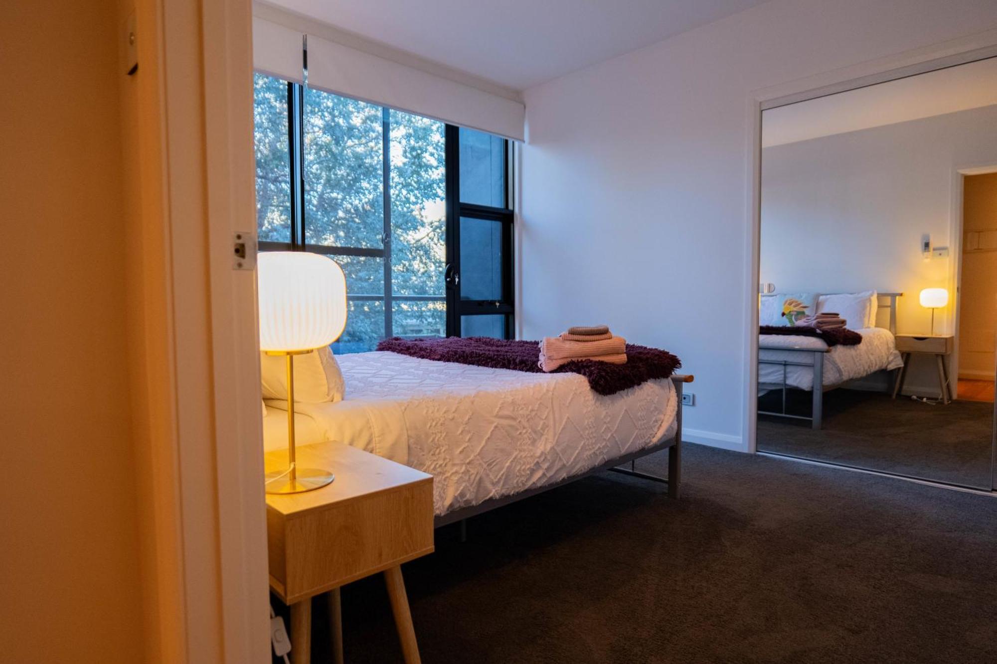 Large Executive 3 Bedroom Yarralumla Exterior foto